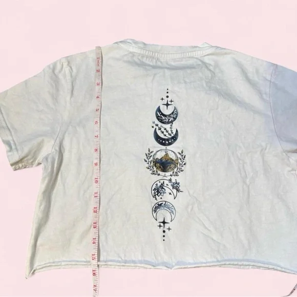 ACOTAR Velaris Cropped White Tee, Front & Back Graphics, Size M - Picture 3 of 3